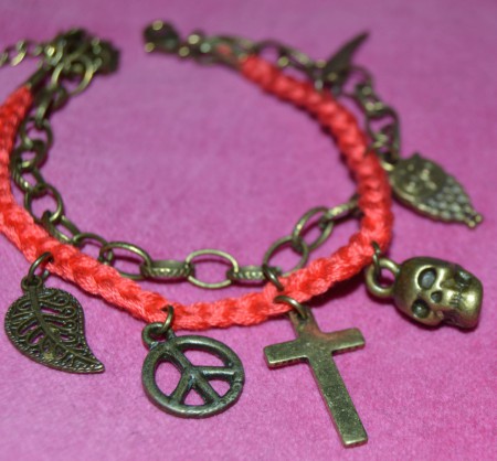 Voodoo Charms (Orange) -£5